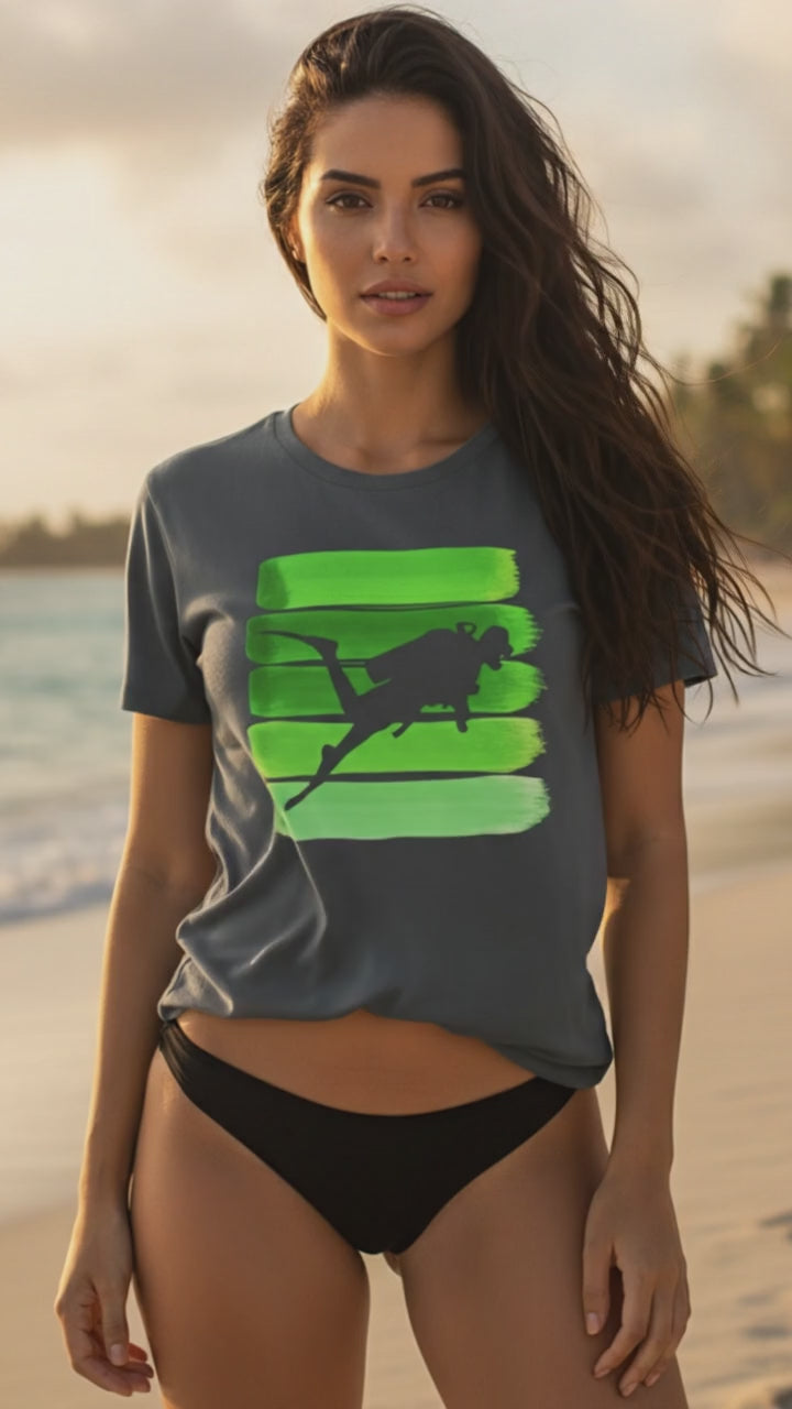 Vintage Scuba Diver Green Stripes Lifestyle Video — Universe Digital
